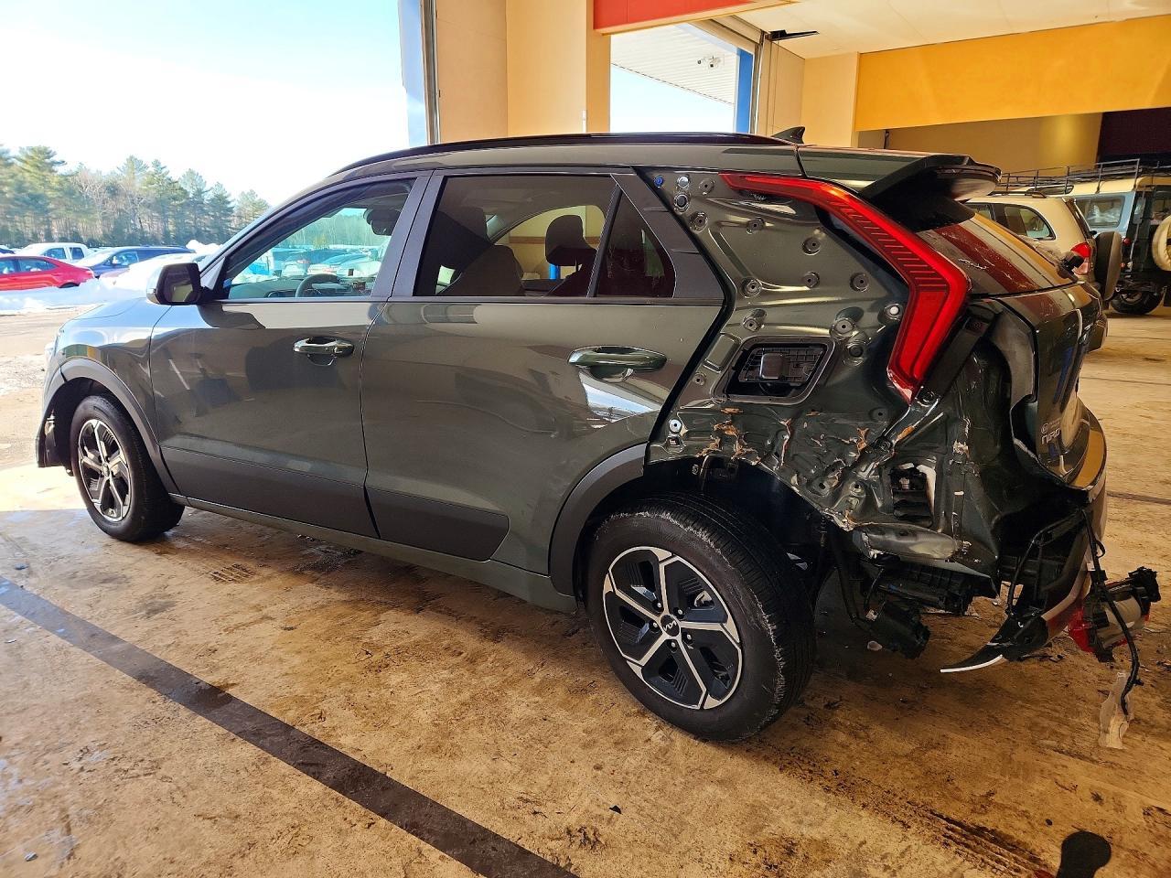 2025 KIA Niro