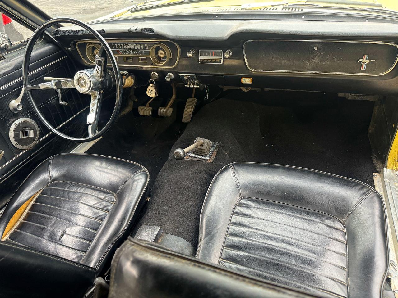 1965 FORD MUSTANG