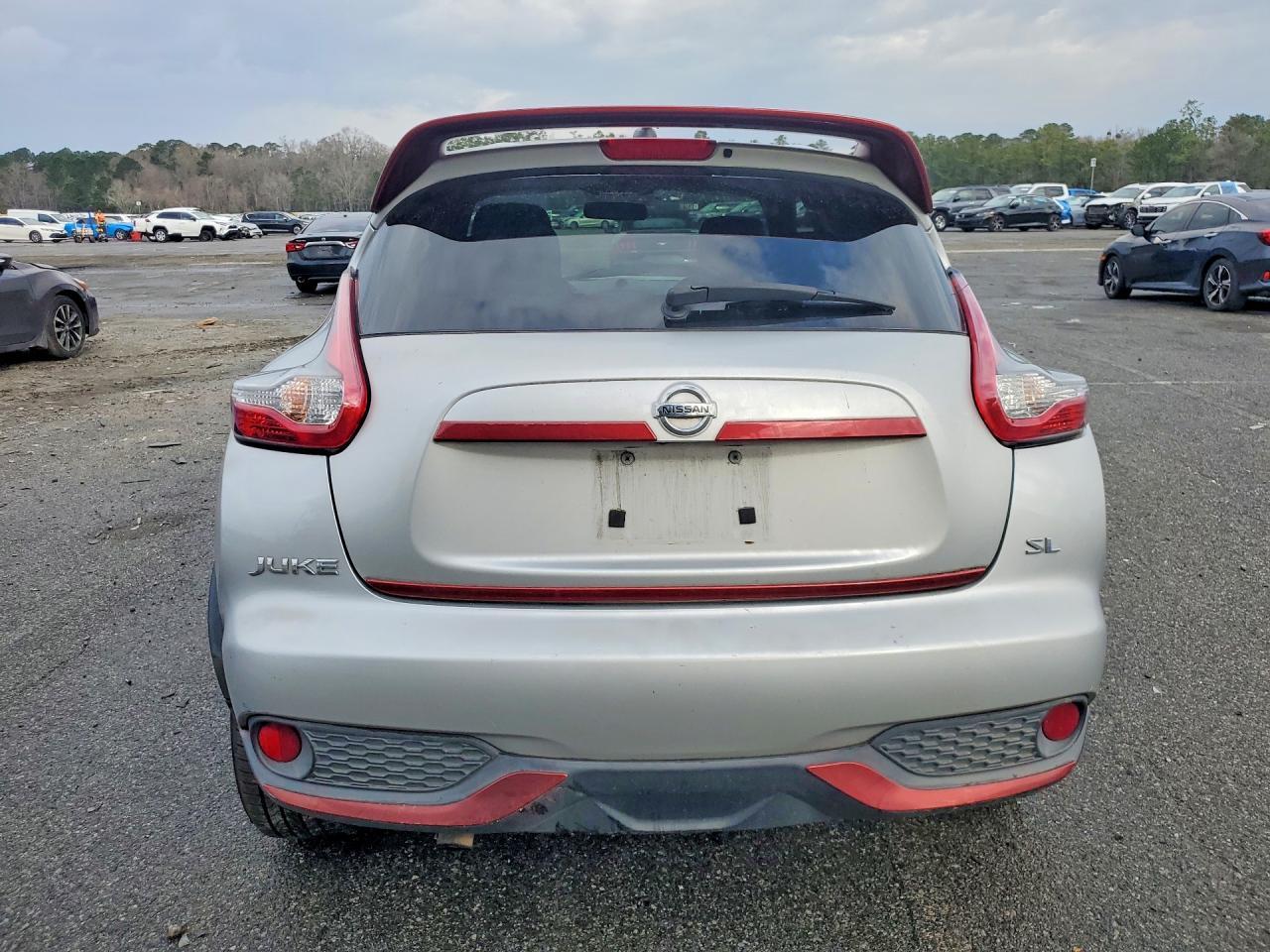2015 NISSAN Juke