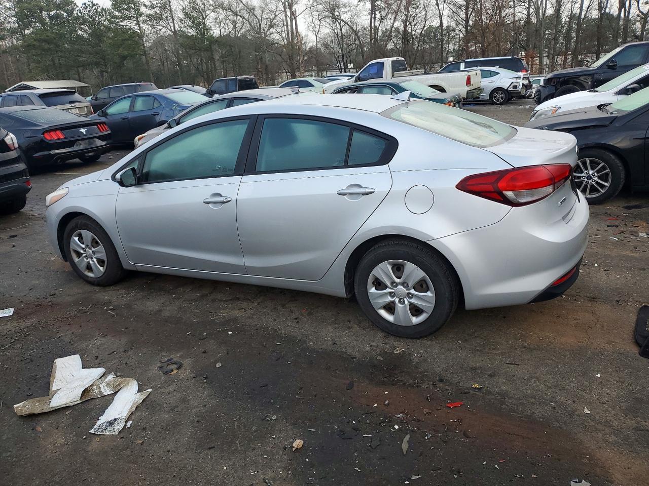 2017 KIA FORTE
