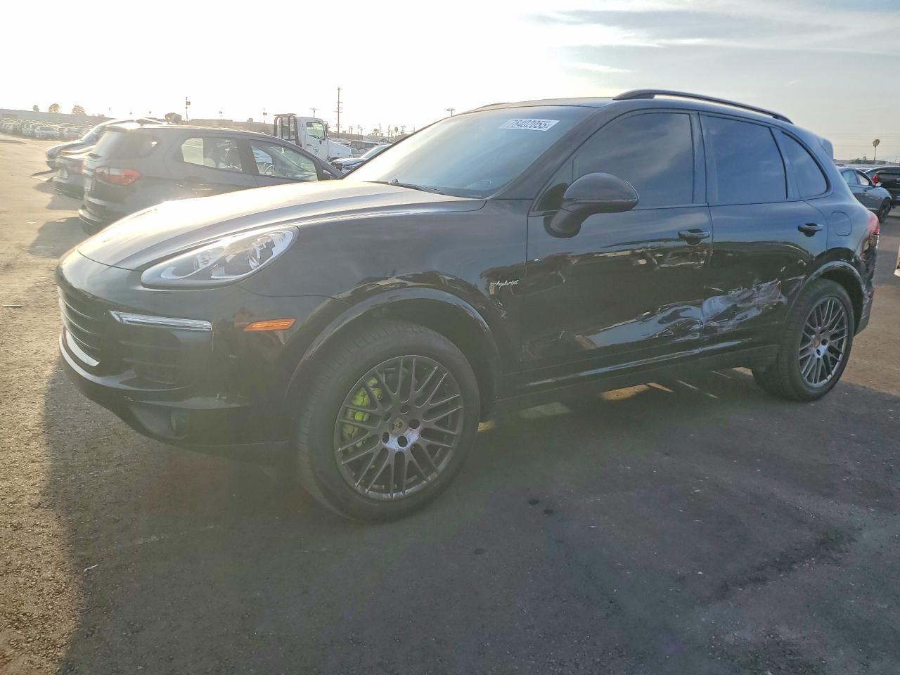 2017 PORSCHE CAYENNE