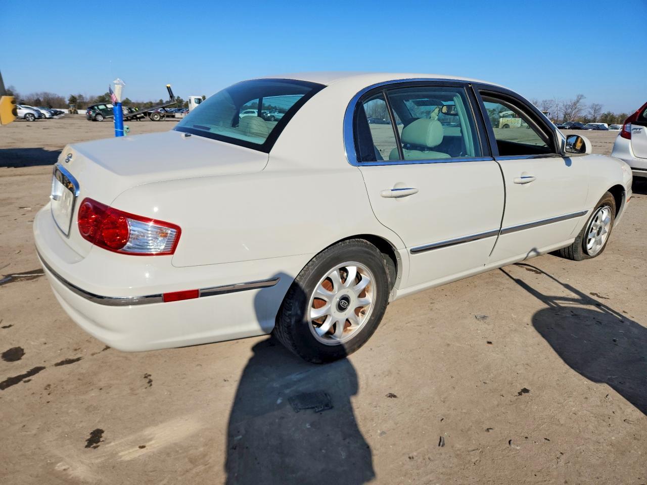 2004 KIA Amanti