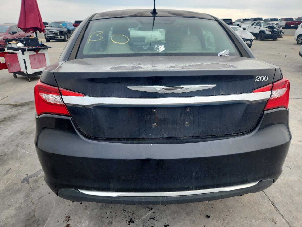 2013 CHRYSLER 200