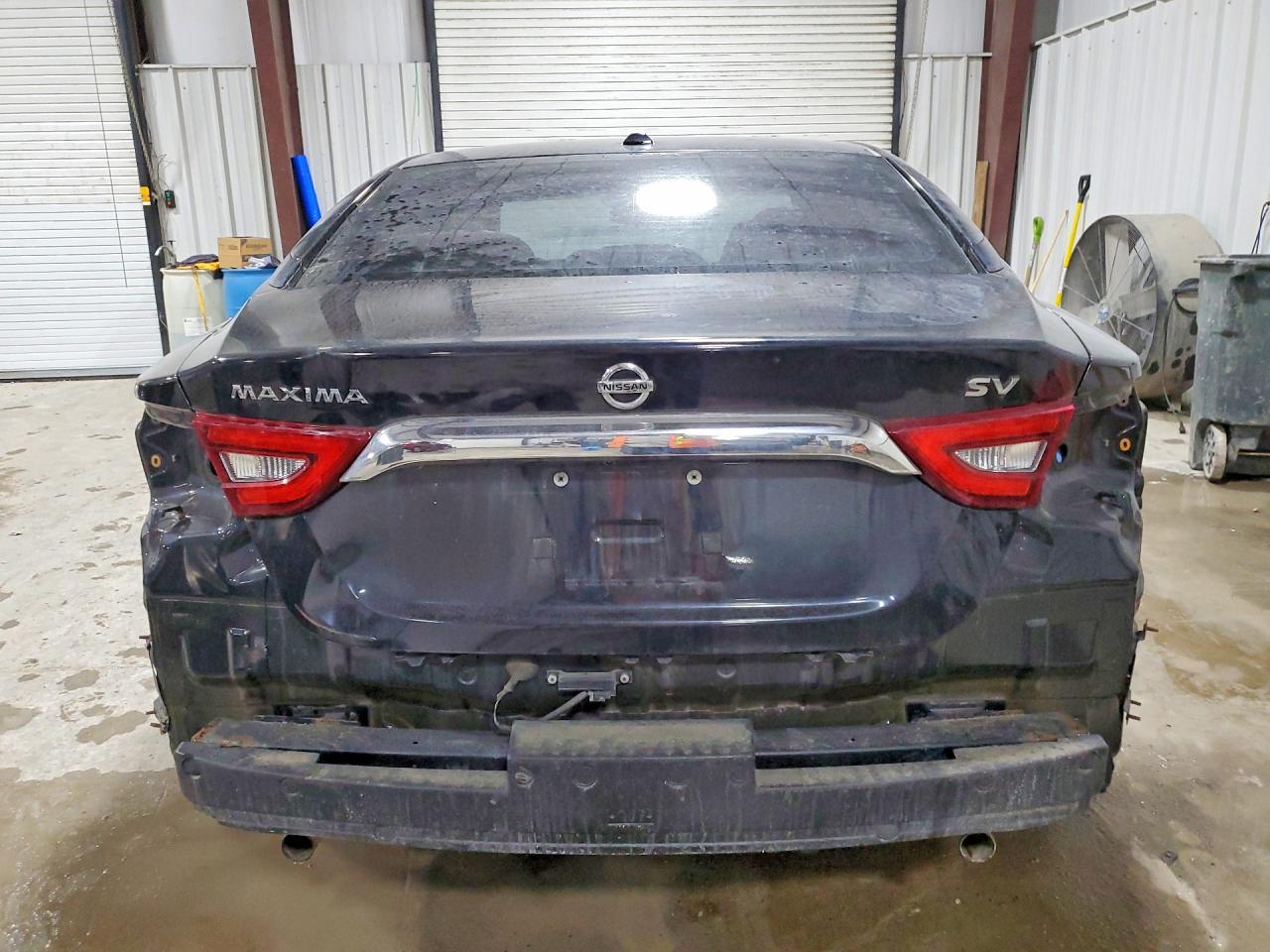 2016 NISSAN Maxima
