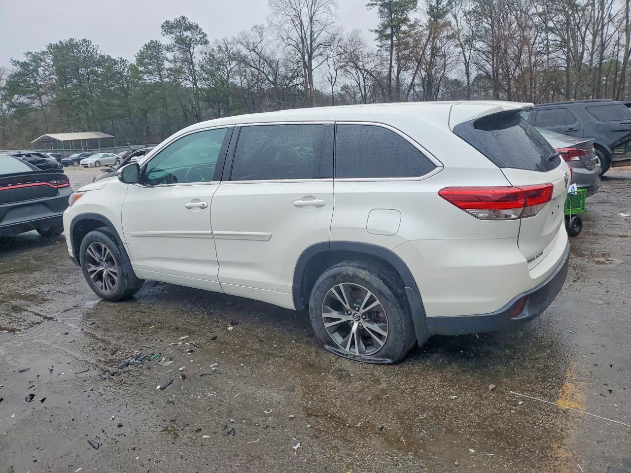 2017 TOYOTA HIGHLANDER