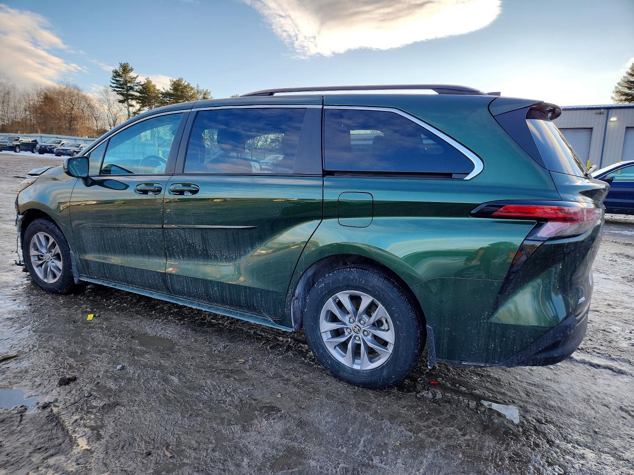 2022 TOYOTA SIENNA