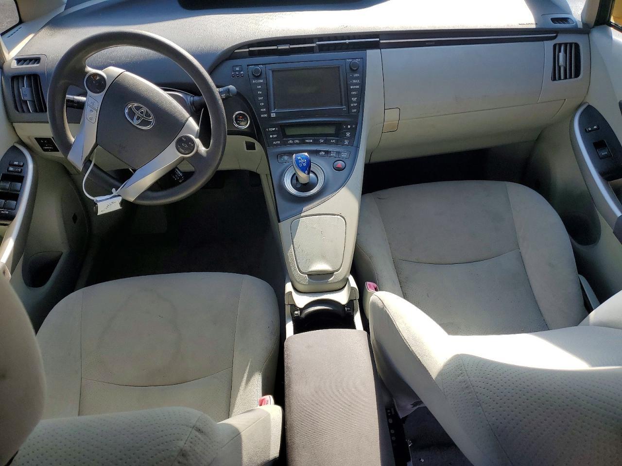 2011 TOYOTA PRIUS