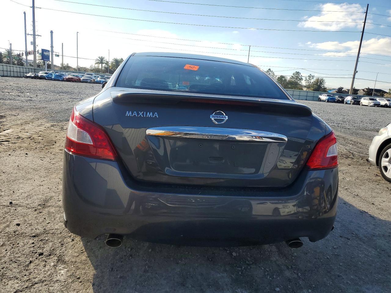 2009 NISSAN Maxima