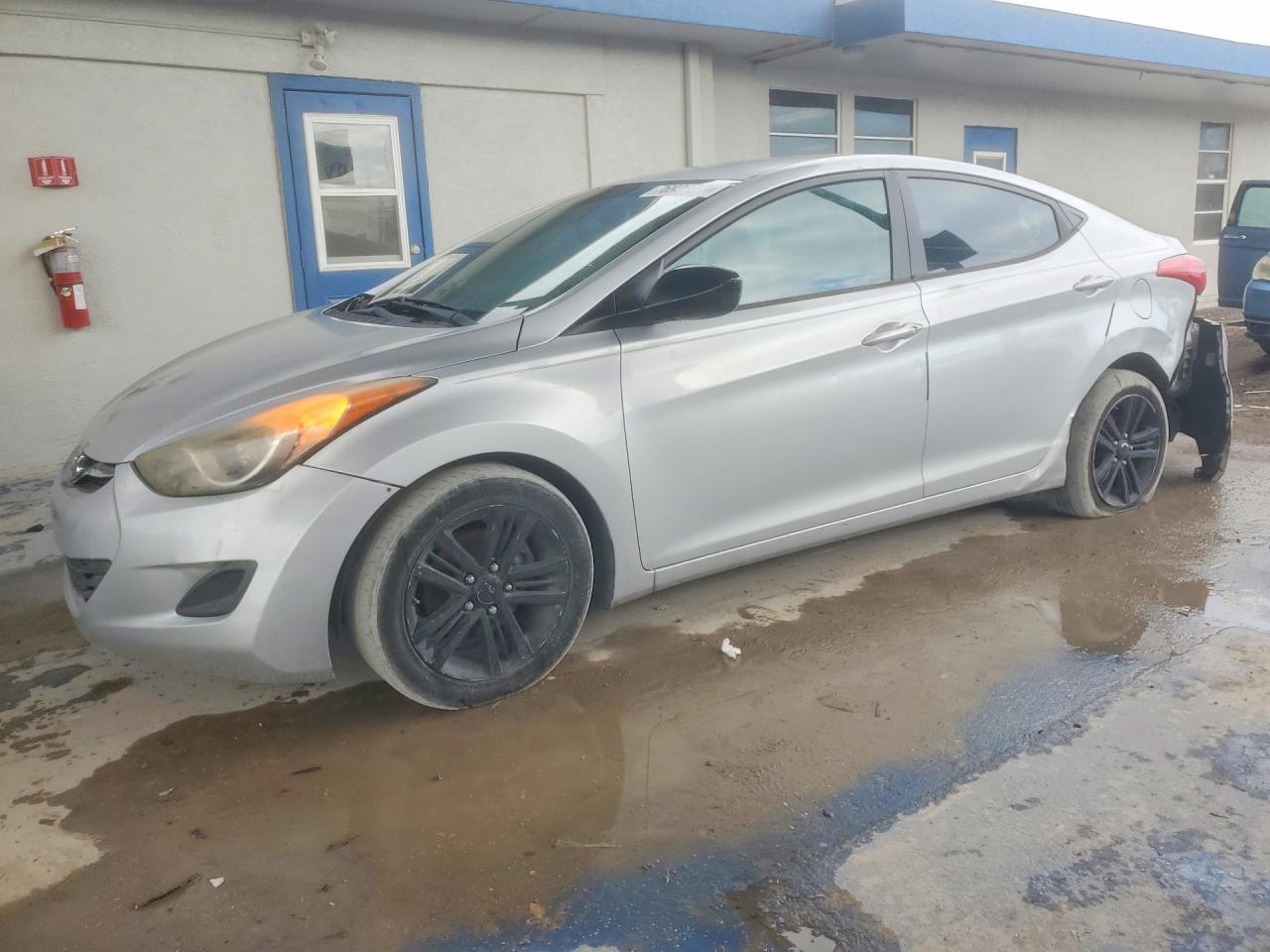 2012 HYUNDAI ELANTRA