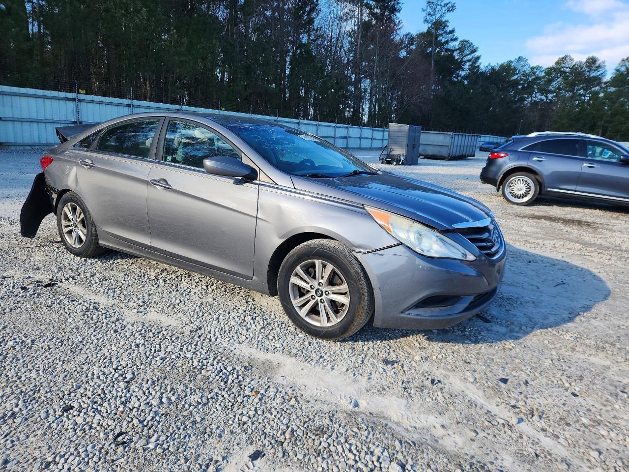 2011 HYUNDAI SONATA