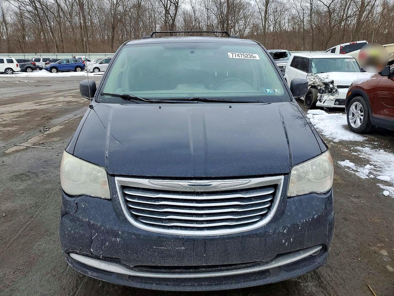 2011 CHRYSLER Town & Country