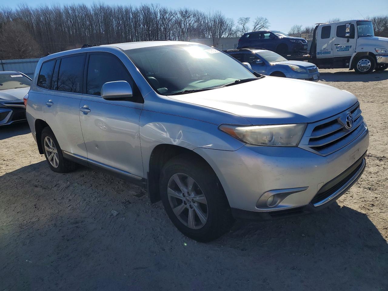 2013 TOYOTA HIGHLANDER