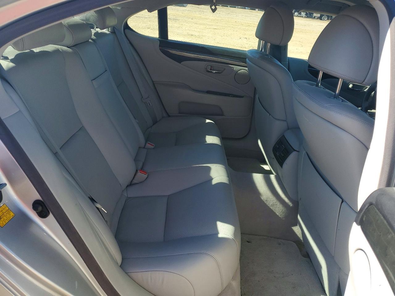 2012 LEXUS LS 460
