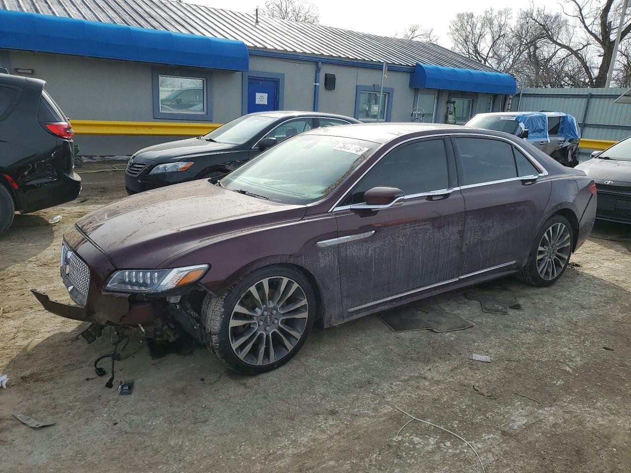 2017 LINCOLN Continental