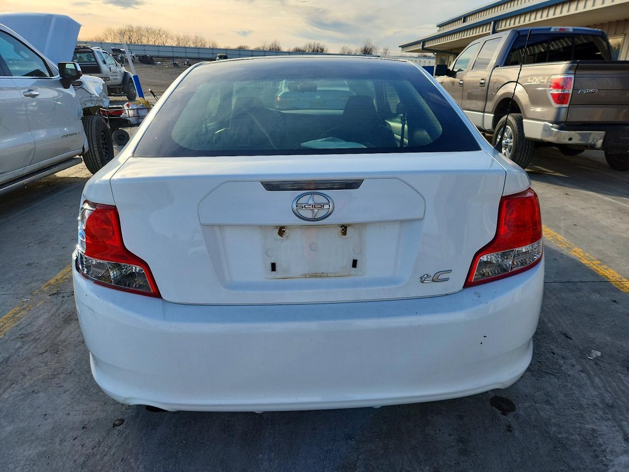 2013 TOYOTA SCION