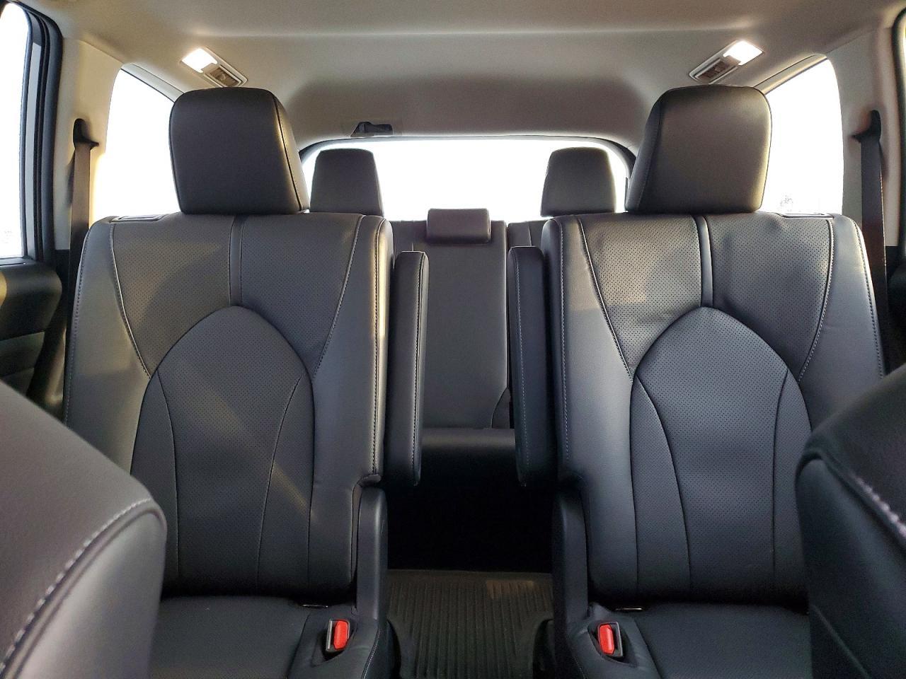2026 TOYOTA HIGHLANDER