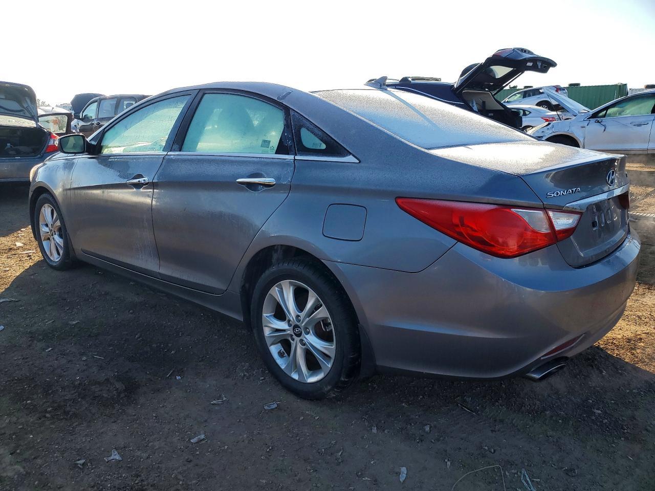 2011 HYUNDAI SONATA