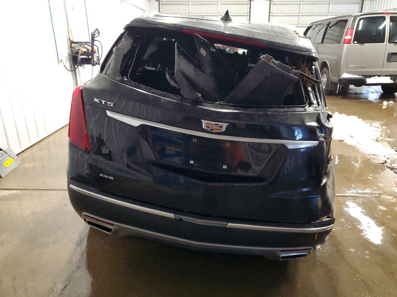 2020 CADILLAC XT5