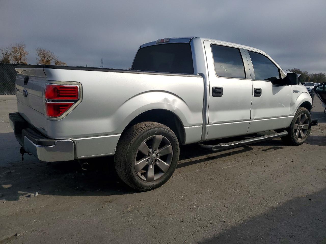 2013 FORD F-150