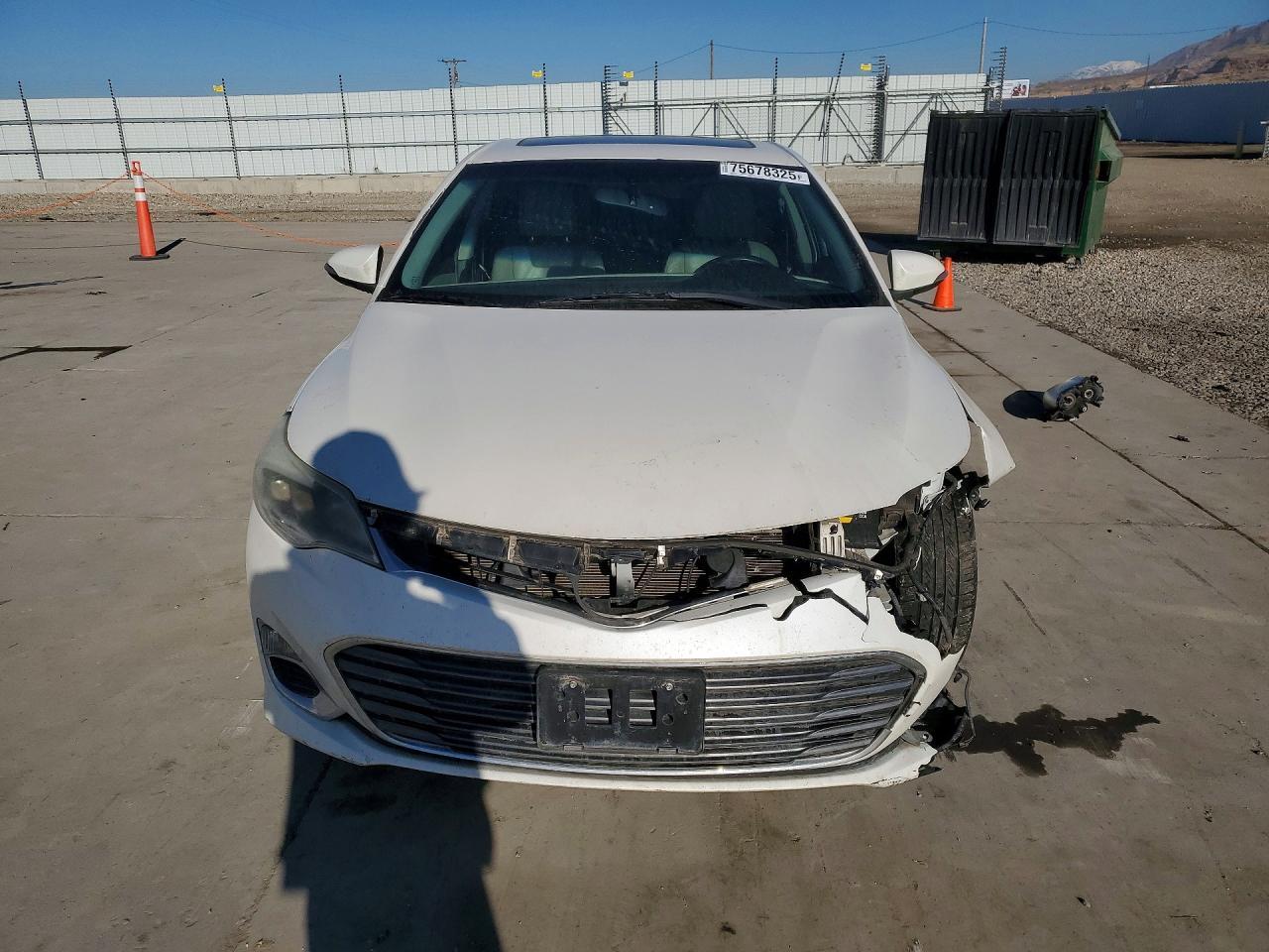 2014 TOYOTA Avalon