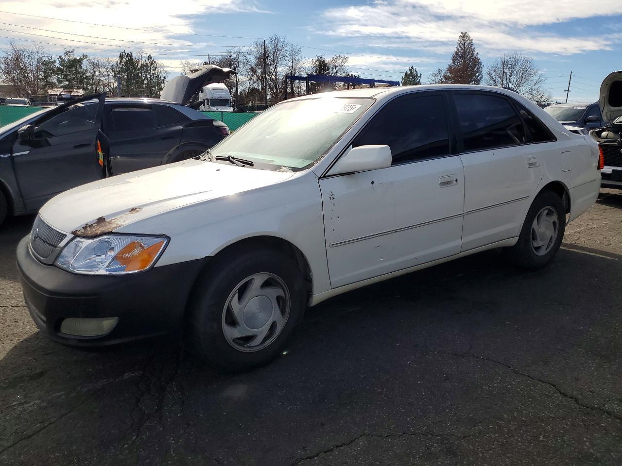 2001 TOYOTA Alavon