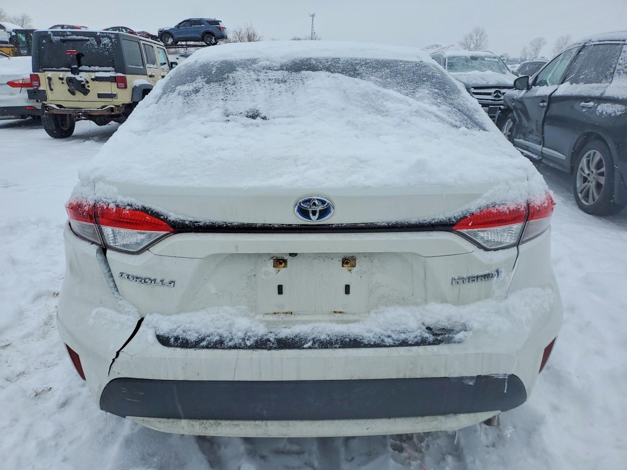 2021 TOYOTA COROLLA