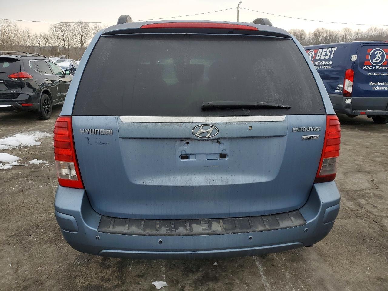 2008 HYUNDAI Entourage