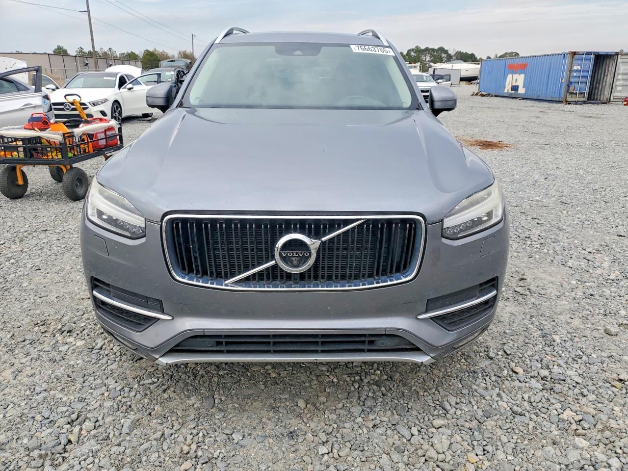 2016 VOLVO XC90