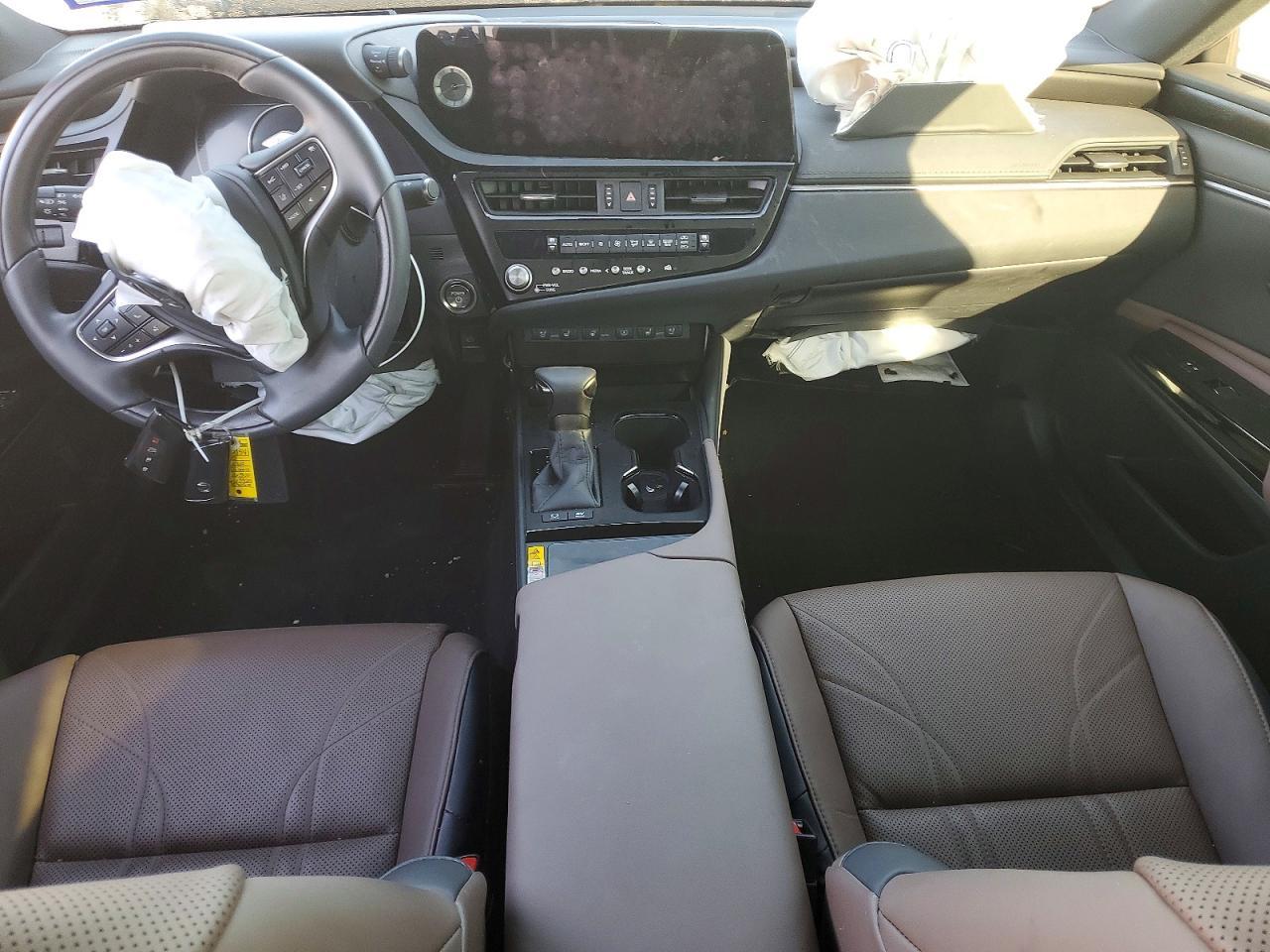 2025 LEXUS ES 300H