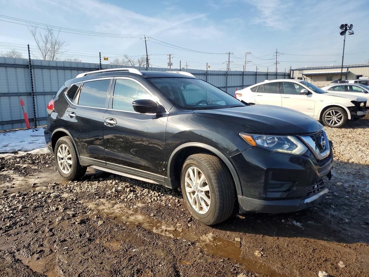 2017 NISSAN ROGUE