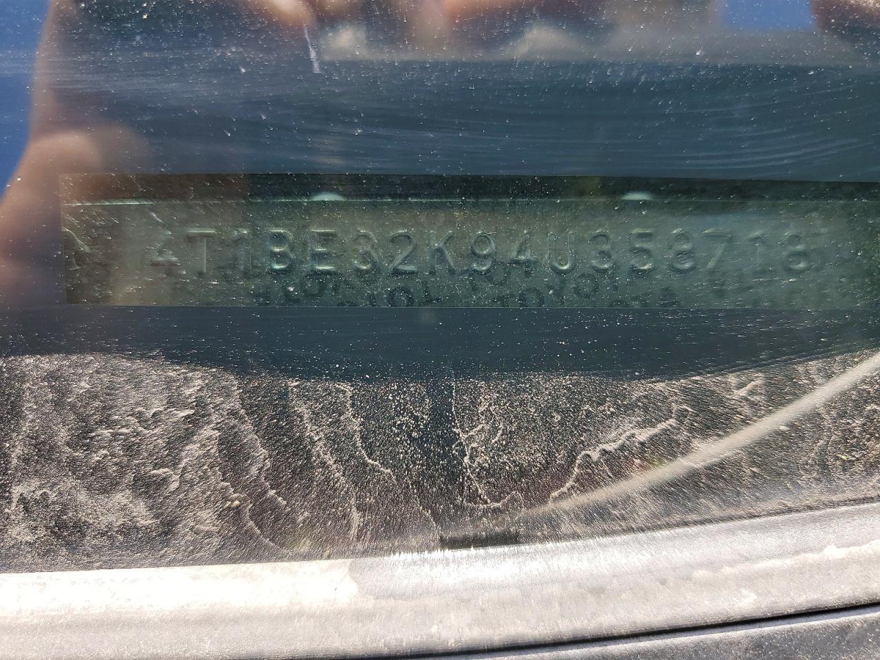 2004 TOYOTA CAMRY