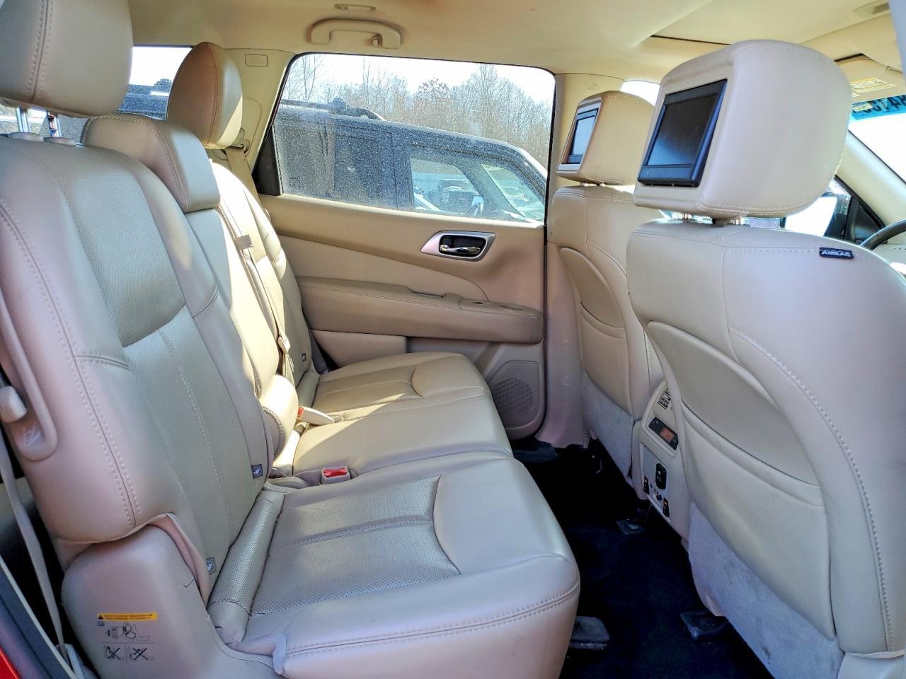 2016 NISSAN PATHFINDER