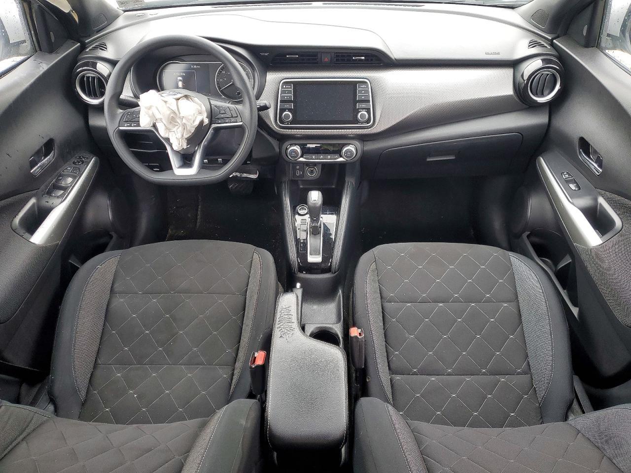 2020 NISSAN KICKS