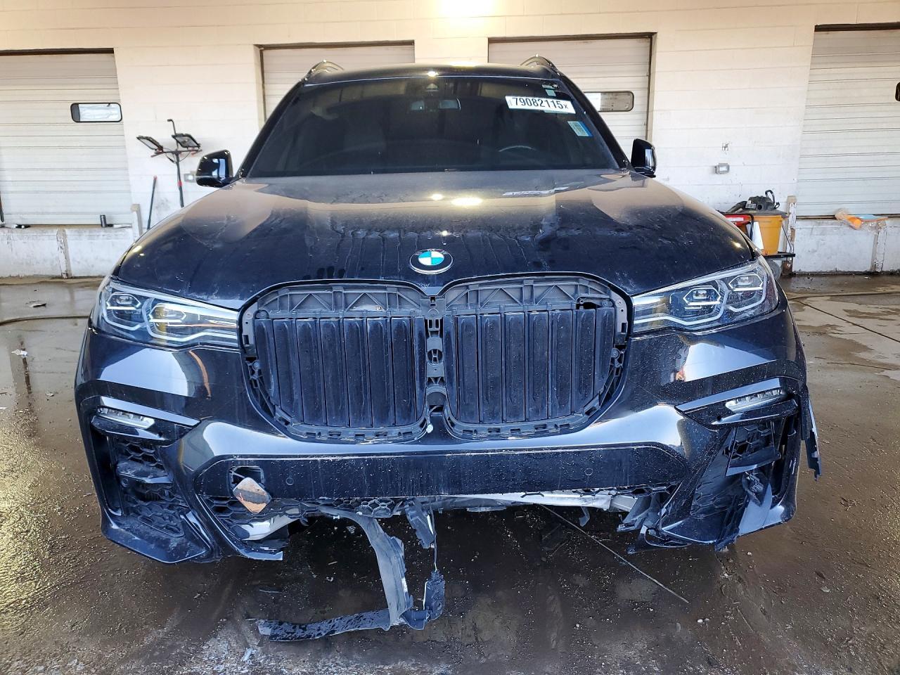 2022 BMW X7