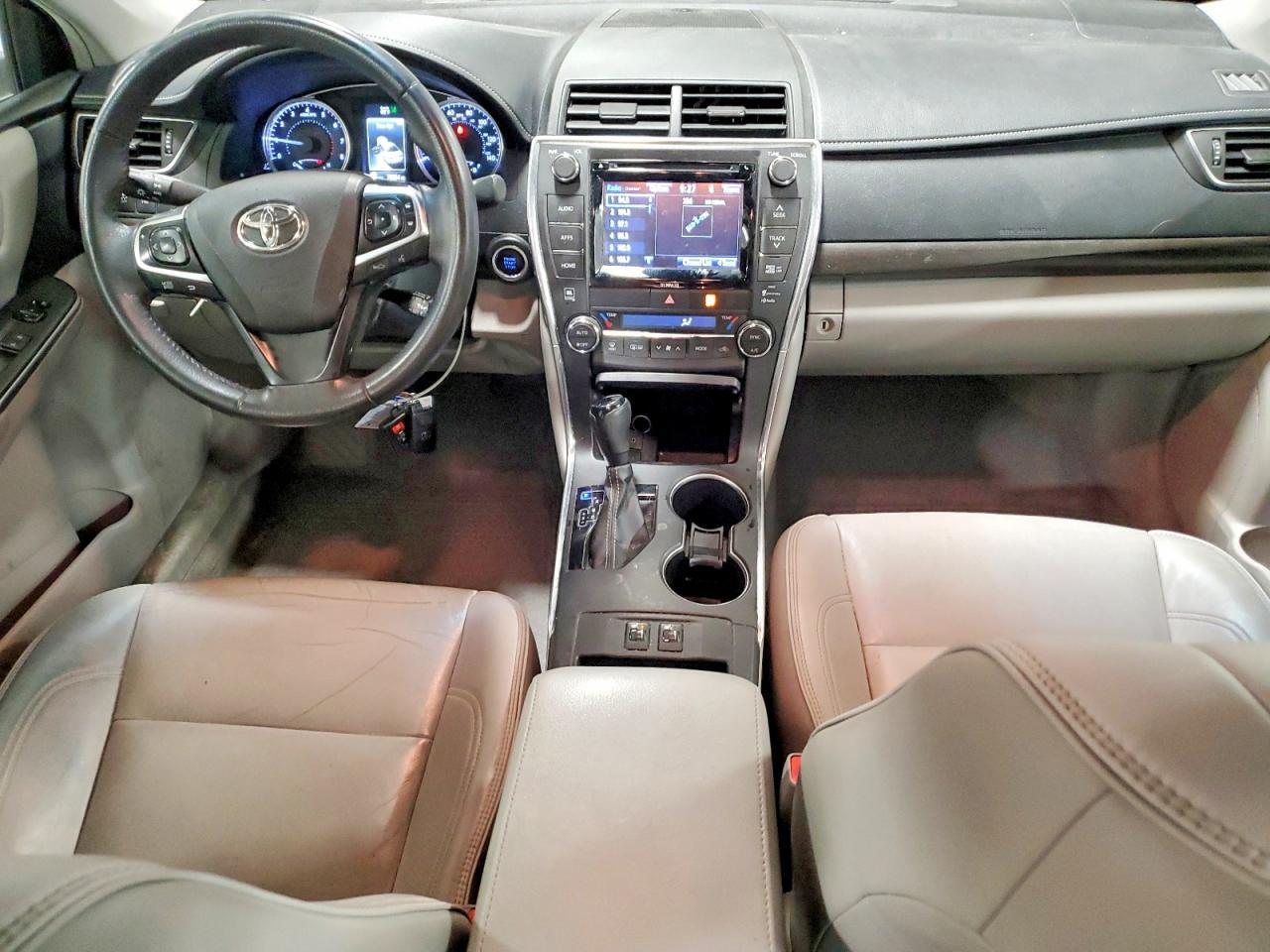 2017 TOYOTA CAMRY