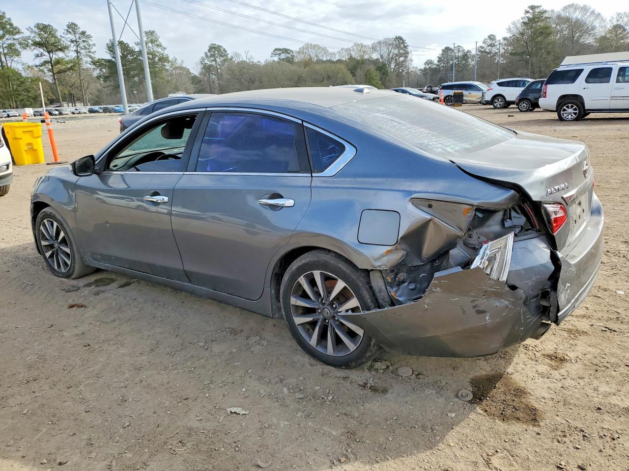 2017 NISSAN ALTIMA