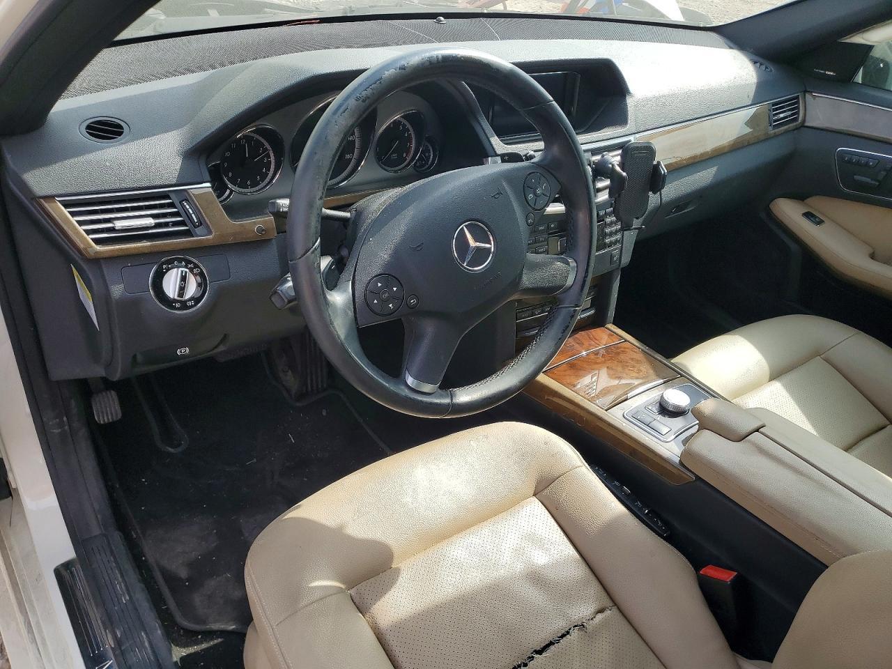 2010 MERCEDES-BENZ E-Class