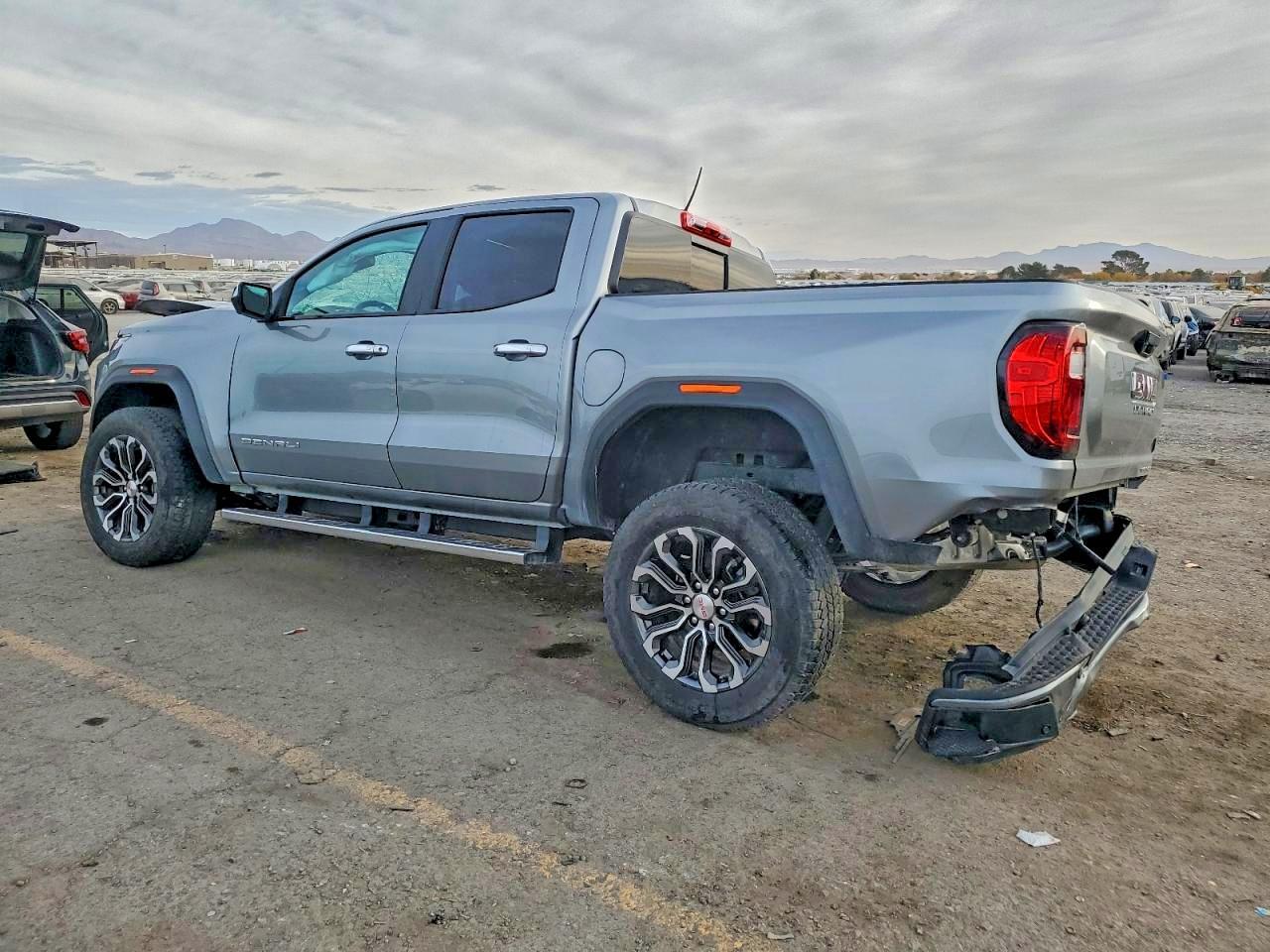 2024 GMC CANYON