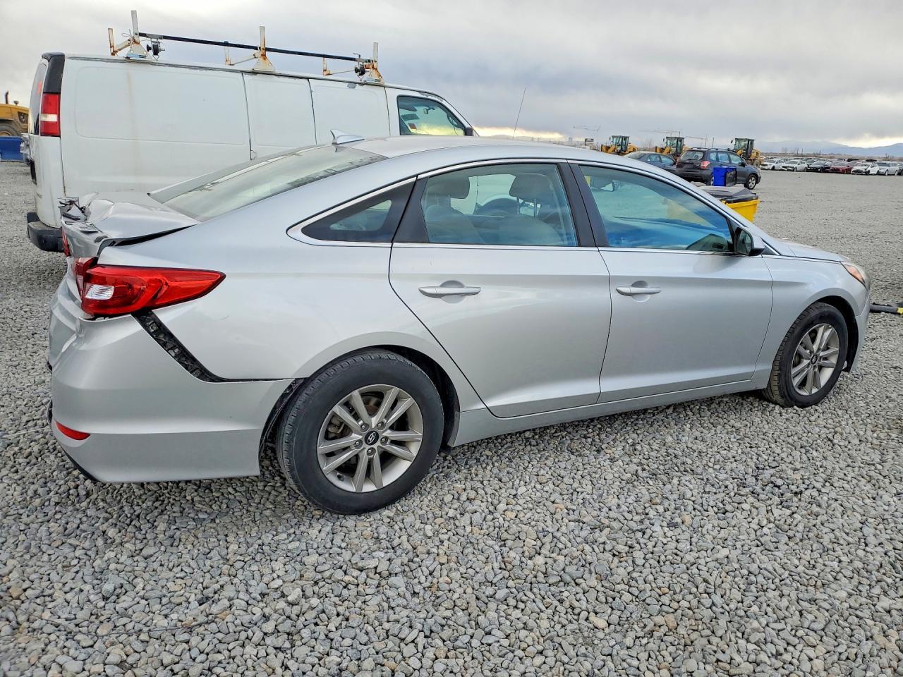 2016 HYUNDAI SONATA