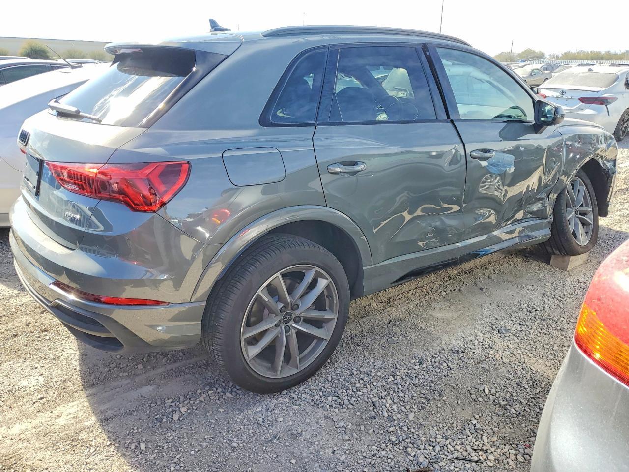 2025 AUDI Q3