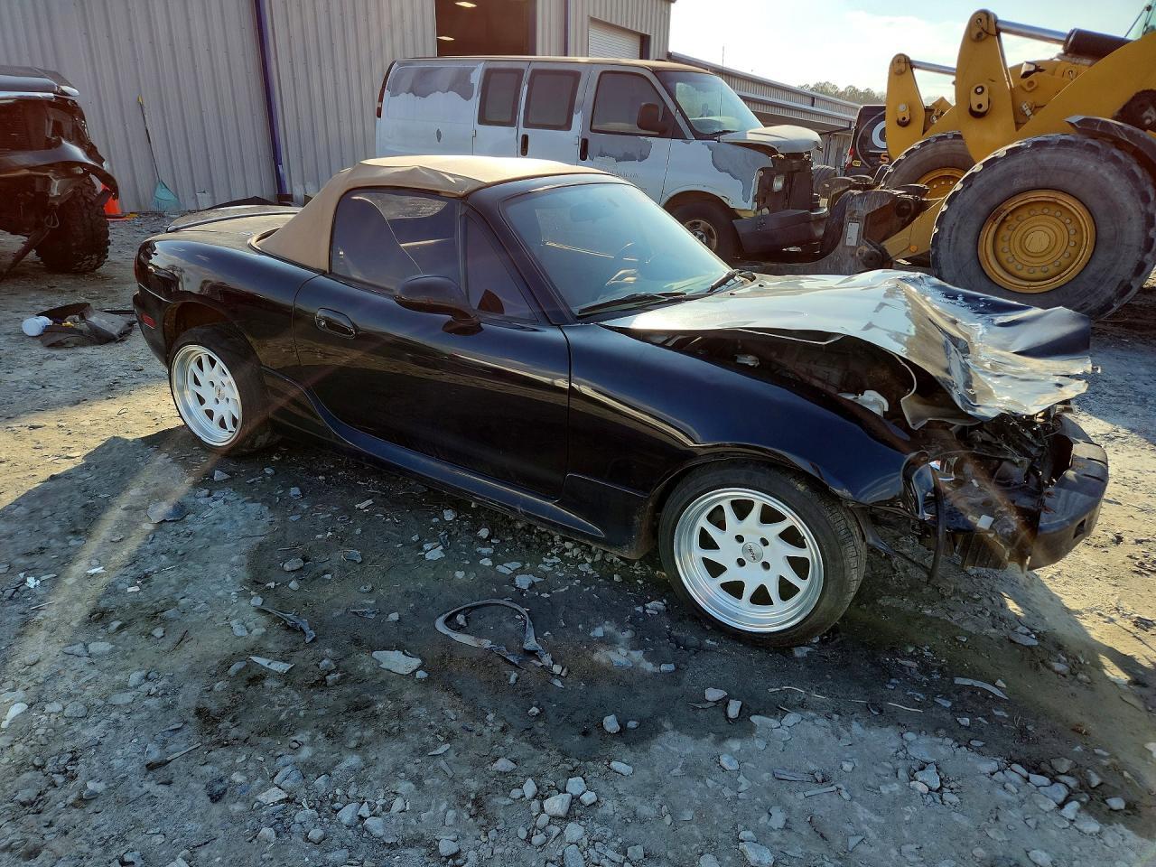 2003 MAZDA MX-5 Miata