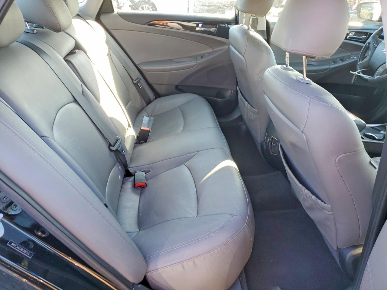 2011 HYUNDAI SONATA