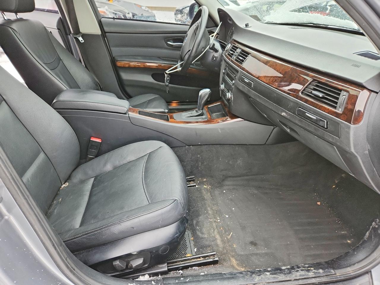 2011 BMW 3 SERIES