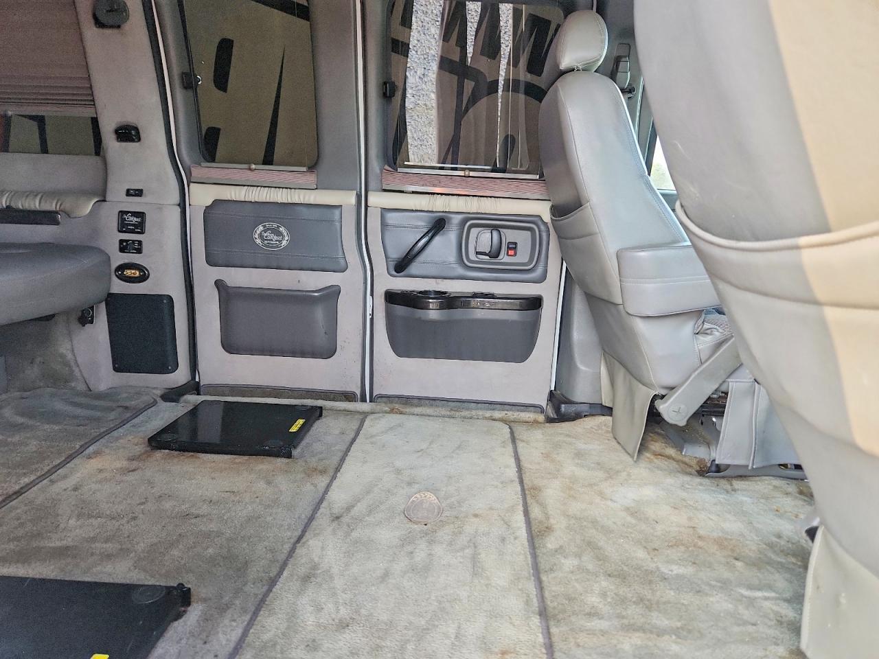 2004 GMC Savana