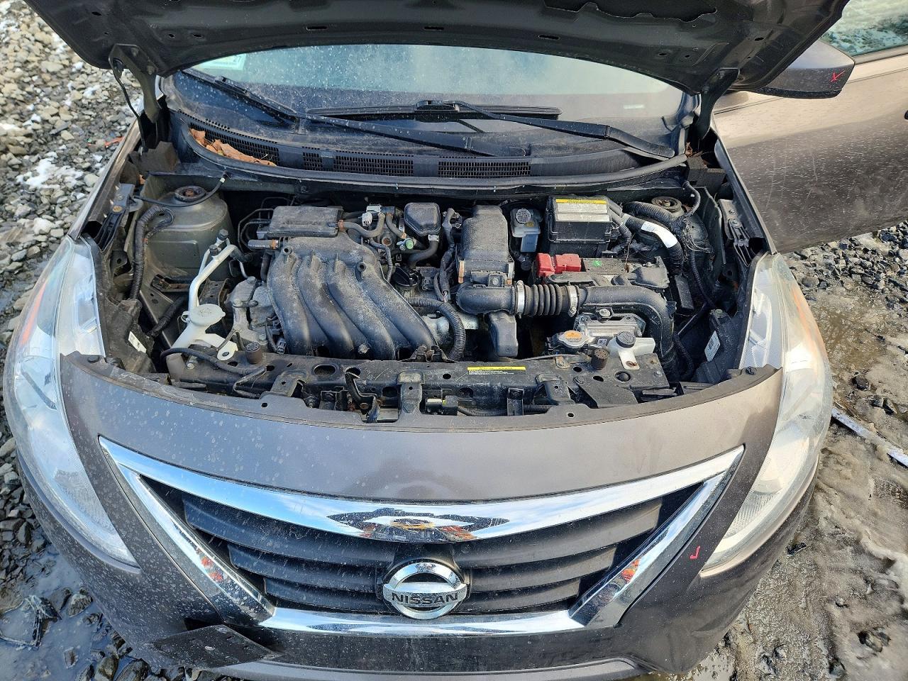 2016 NISSAN VERSA