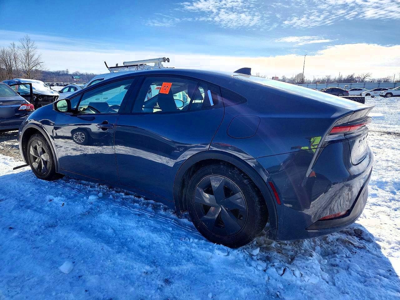2024 TOYOTA PRIUS