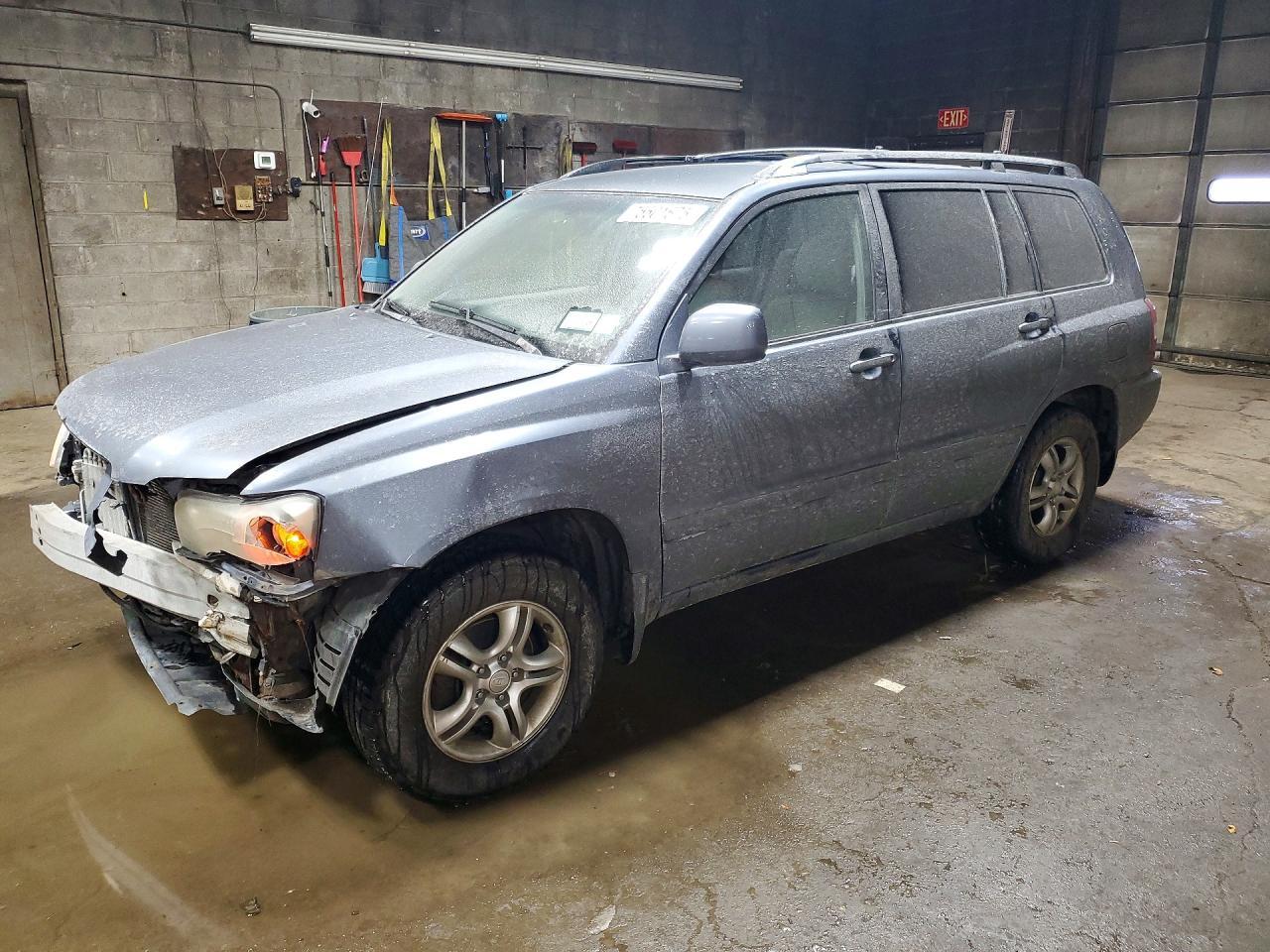 2006 TOYOTA HIGHLANDER