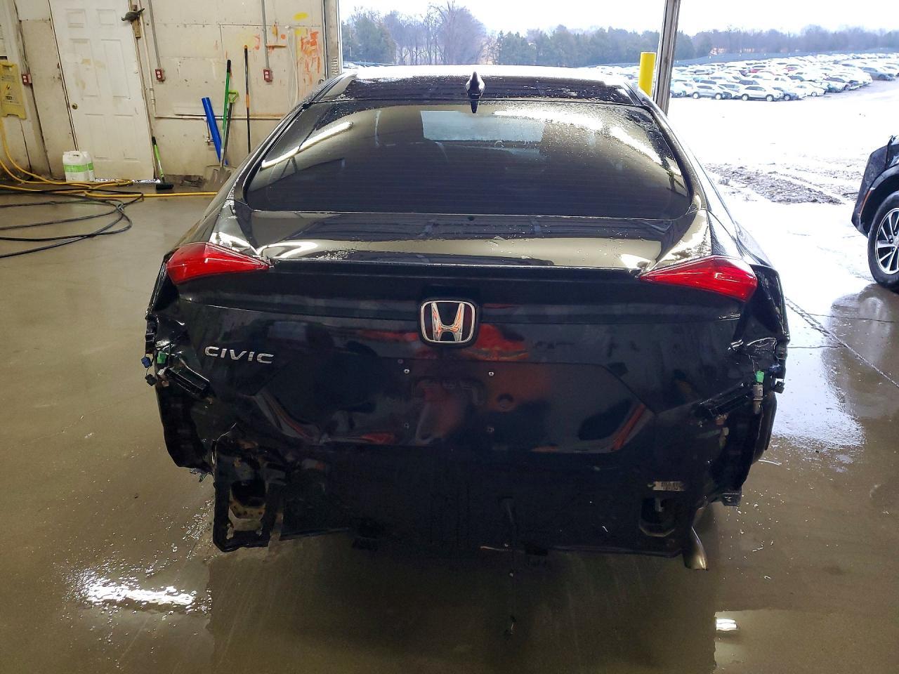 2018 HONDA CIVIC