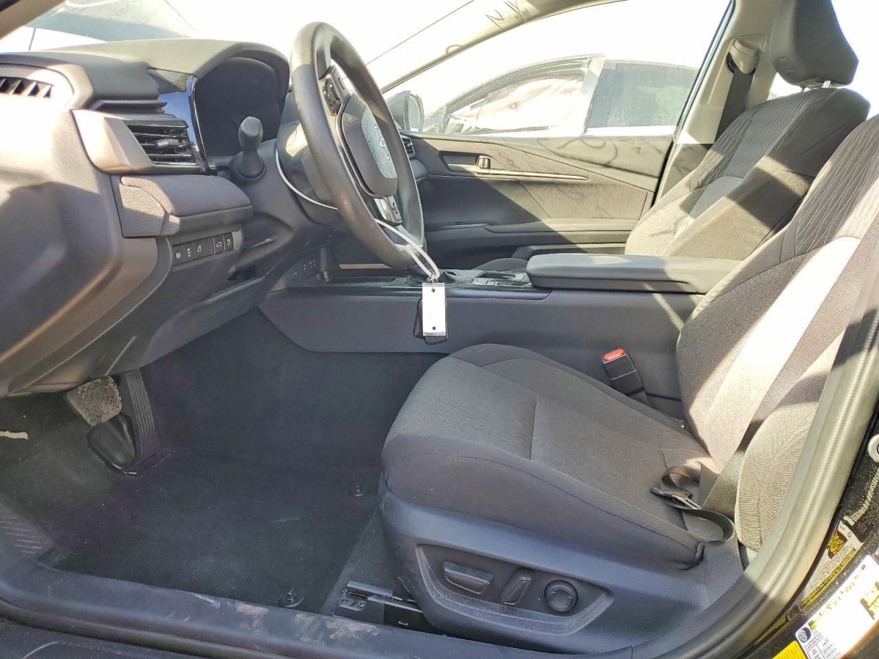 2025 TOYOTA CAMRY