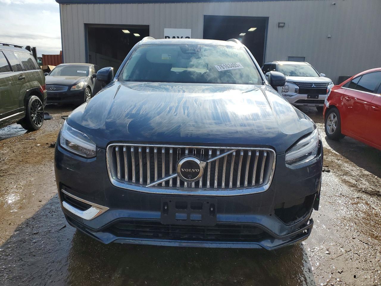 2024 VOLVO XC90